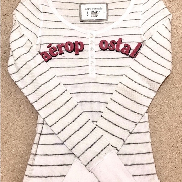 Aeropostale Tops - 🔥EUC AEROPOSTALE LIGHT WEIGHT THERMAL LONGSLEEVE WHITE&GRAY STRIPED AERO LOGO